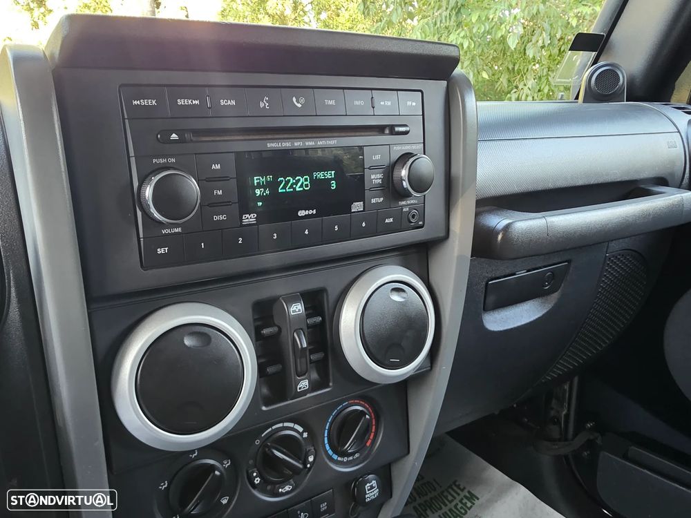 Jeep Wrangler Unlimited 2.8 CRD ATX Sahara - 22
