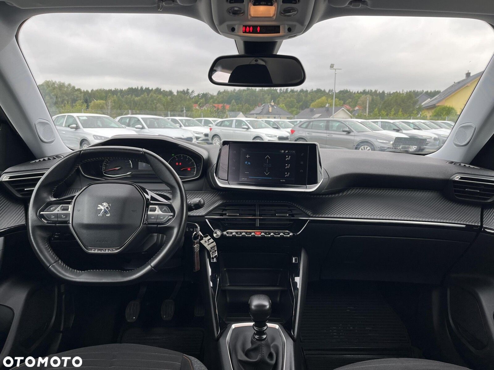 Peugeot 2008 1.2 PureTech Active S&S - 10