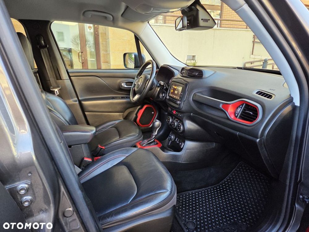 Jeep Renegade 2.0 MultiJet Trailhawk 4WD S&S - 28