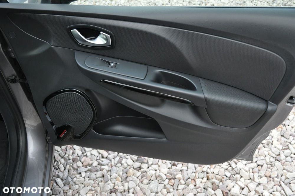 Renault Clio 1.2 TCe Limited EDC - 29