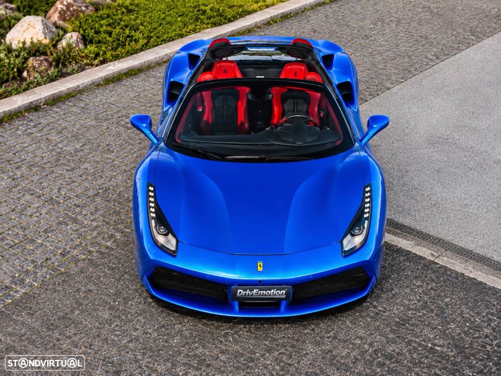 Ferrari 488 - 10