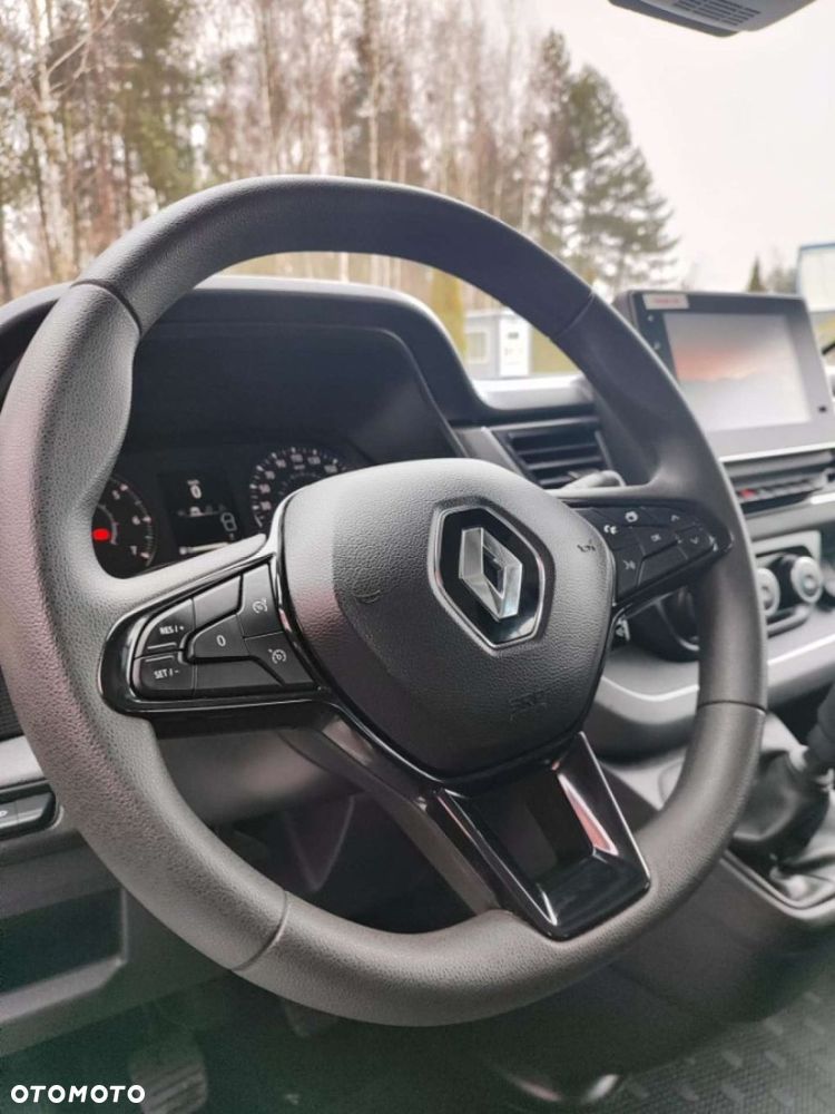 Renault Trafic - 24