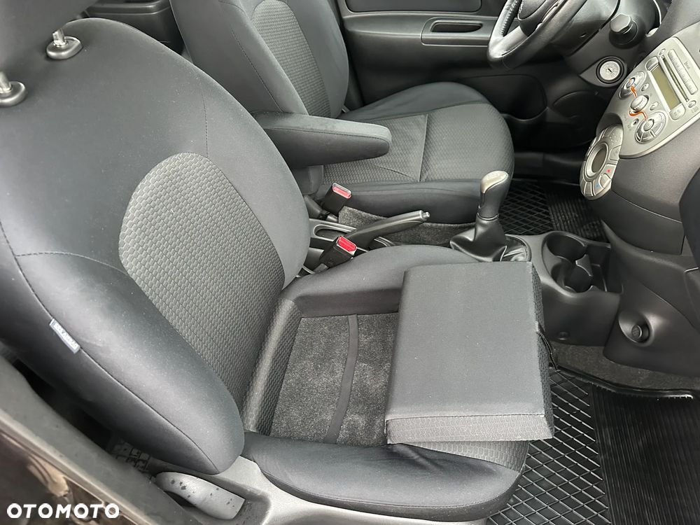 Nissan Micra - 23