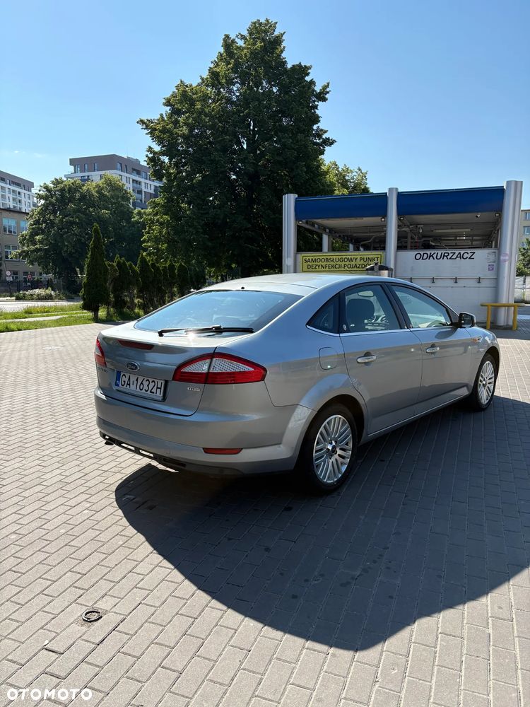 Ford Mondeo 2.0 TDCi Ghia - 7