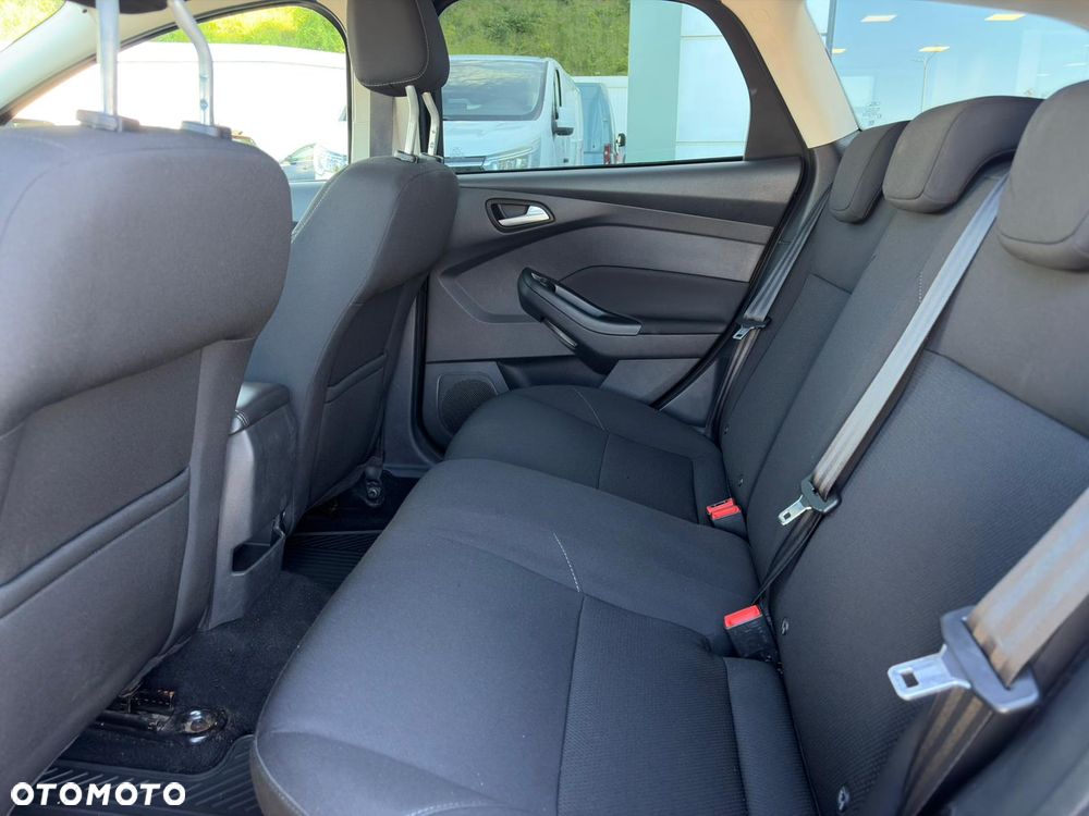 Ford Focus 1.5 EcoBoost Trend ASS - 32