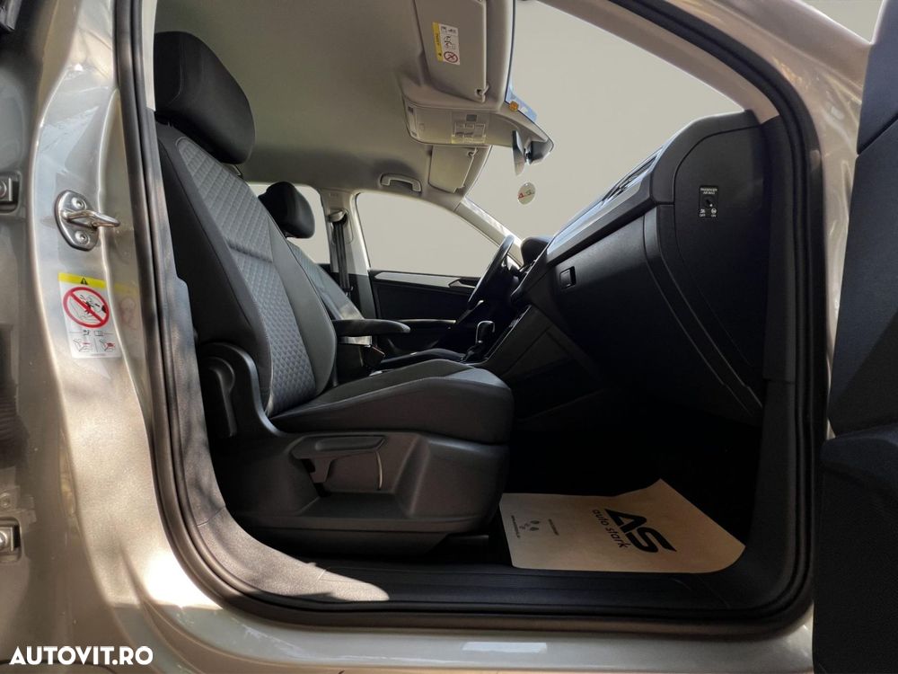 Volkswagen Tiguan 2.0 TDI SCR 4MOTION DSG R-Line - 25