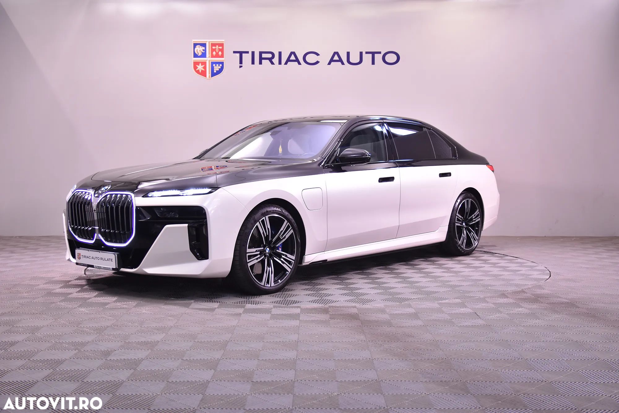 BMW Seria 7 750e xDrive AT PHEV - 1