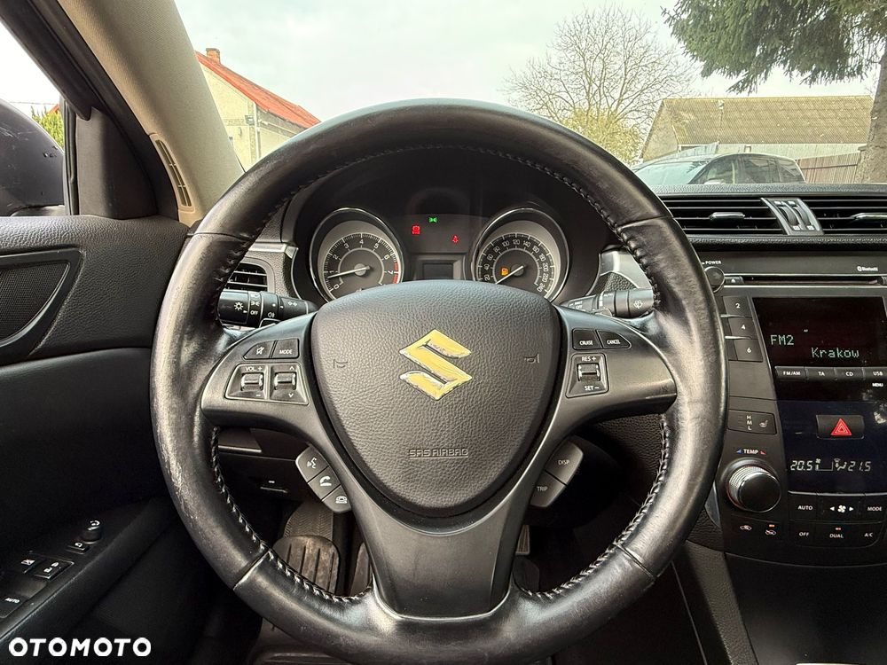 Suzuki Kizashi 2.4 Sport 4WD CVT - 15