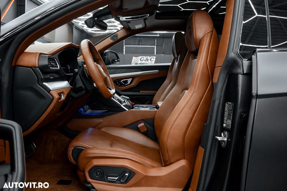 Lamborghini URUS Standard - 15