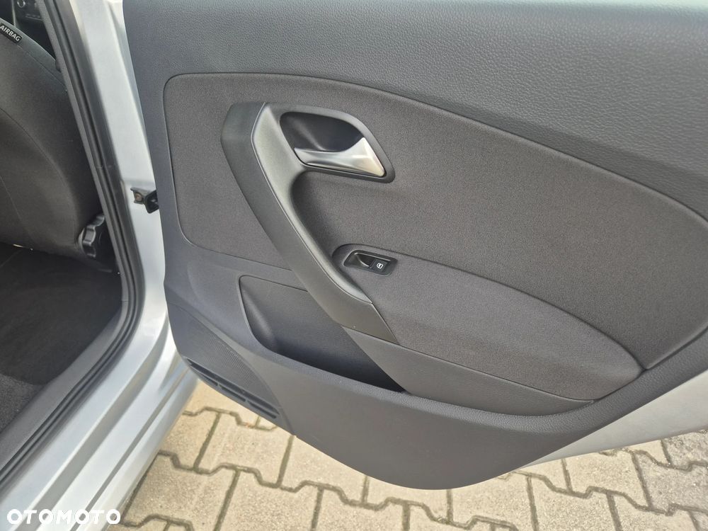 Volkswagen Polo 1.4 Comfortline - 16