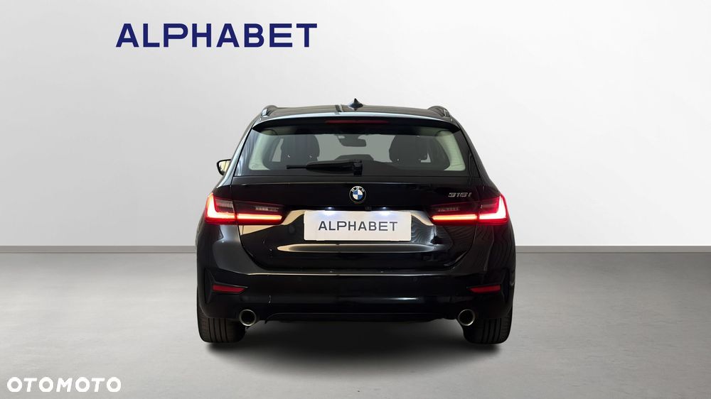 BMW Seria 3 318i - 5