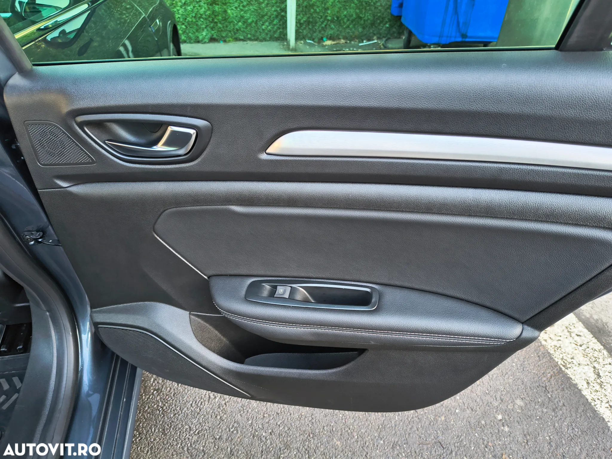 Renault Megane TCe 140 GPF Techno - 9