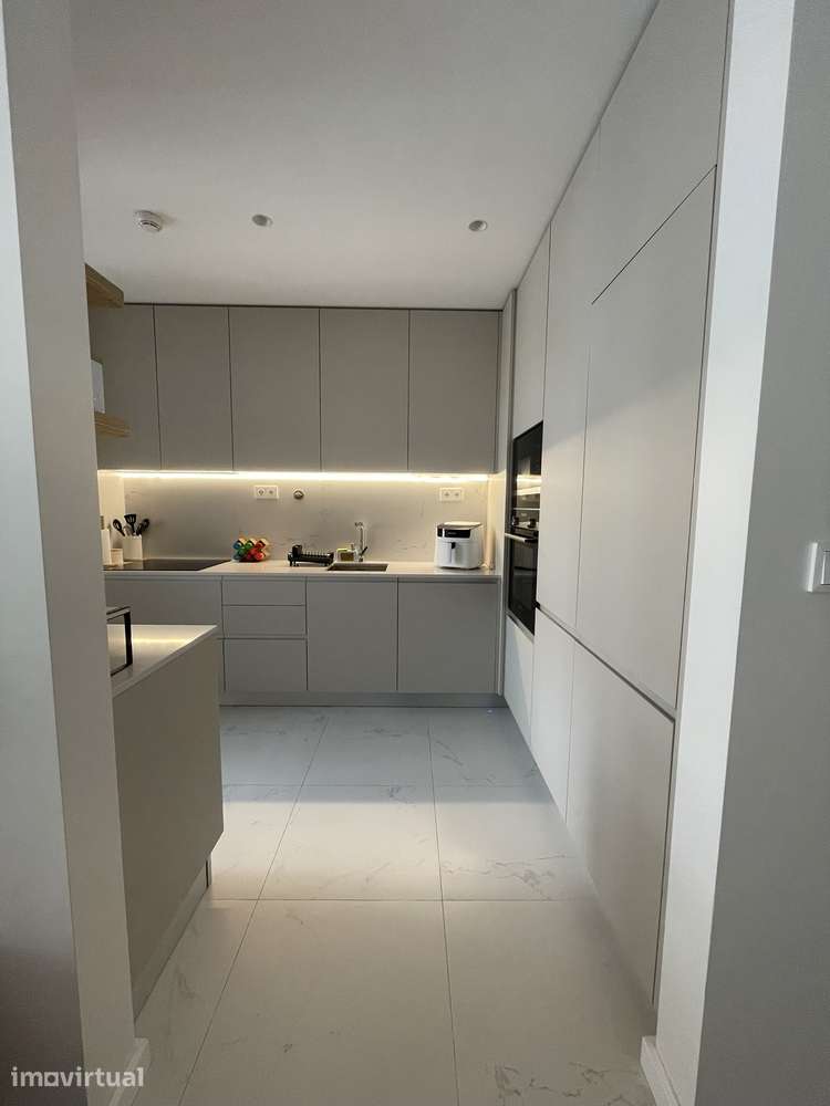 Apartamento T2 Novo em Oliveira do Douro | Mobilado e pronto habitar - Grande imagem: 5/34