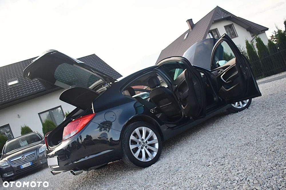 Opel Insignia 2.0 T Cosmo 4x4 S&S - 16