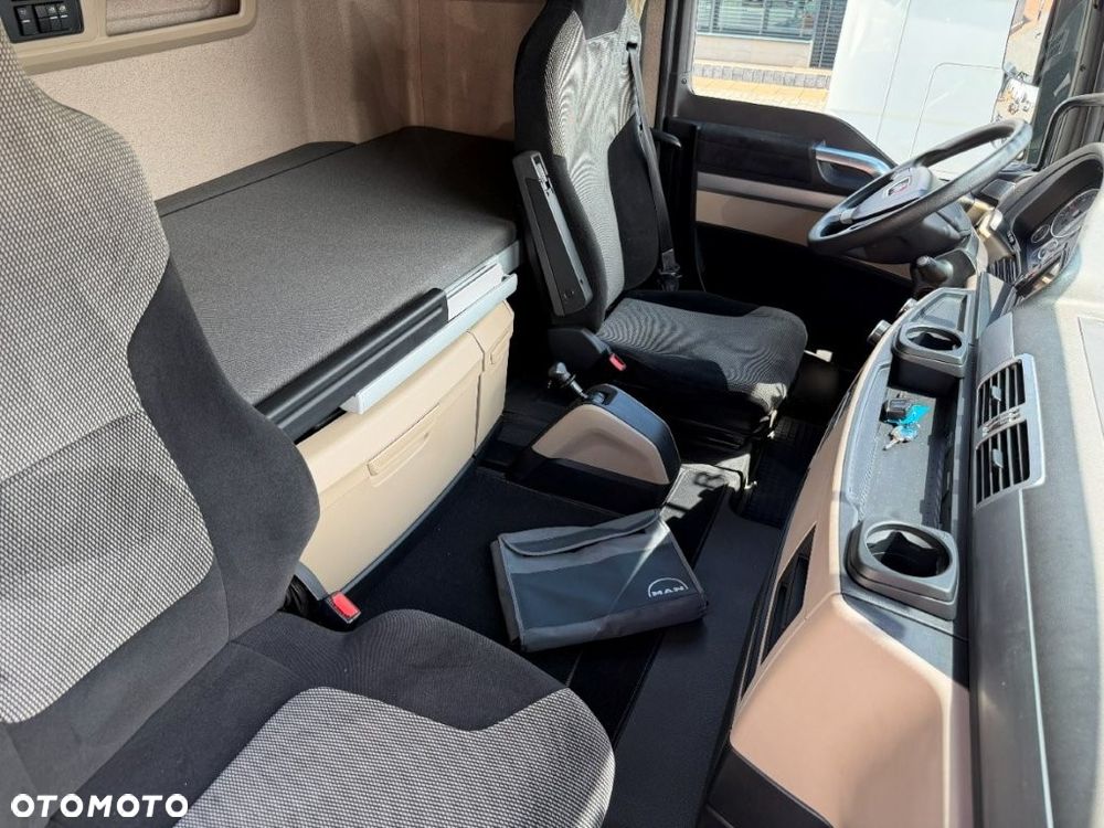 MAN TGX 26.470 BDF XLX ACC RETARDER KLIMA POSTOJOWA NAVI KONTRAKT SERWIS MAN DO  KOŃCA!! SPROWADZONY z DE - 12