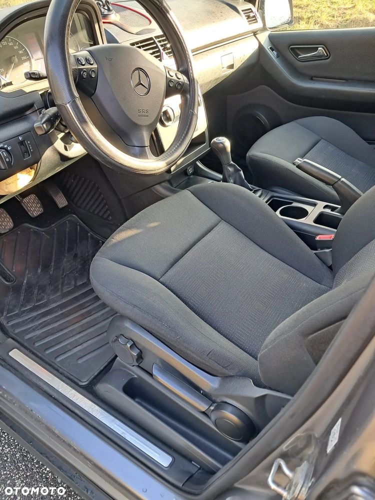 Mercedes-Benz A-Class 2009 photo 5