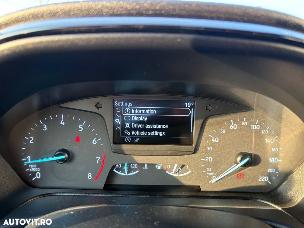 Ford Fiesta 1.0 EcoBoost mHEV Trend Connected - 11