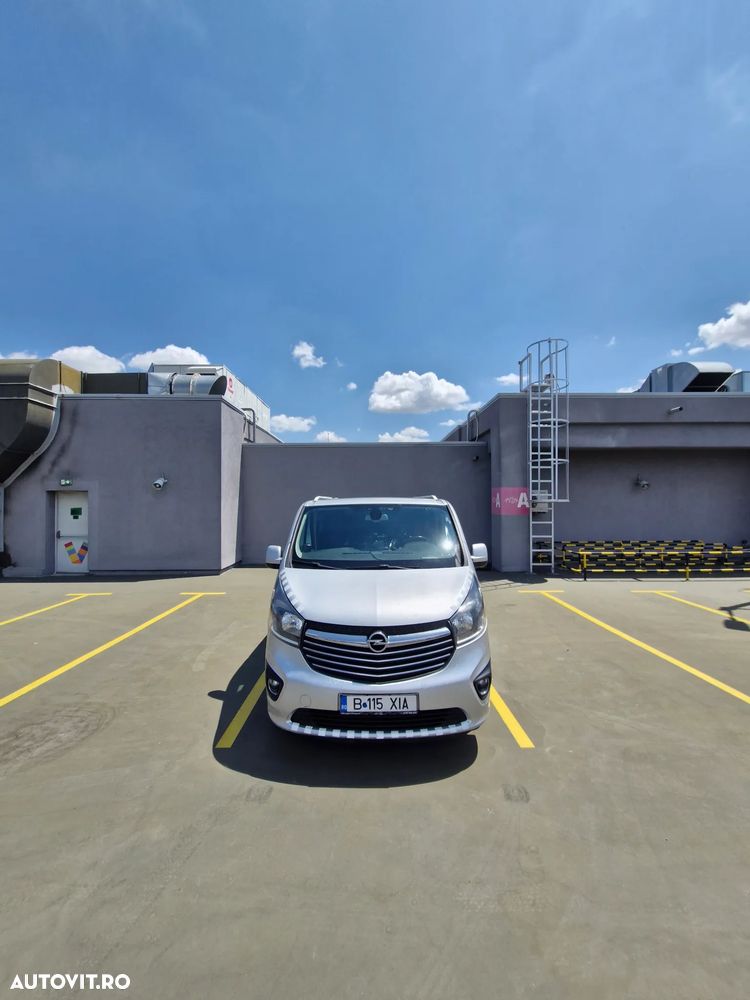Opel Vivaro - 10