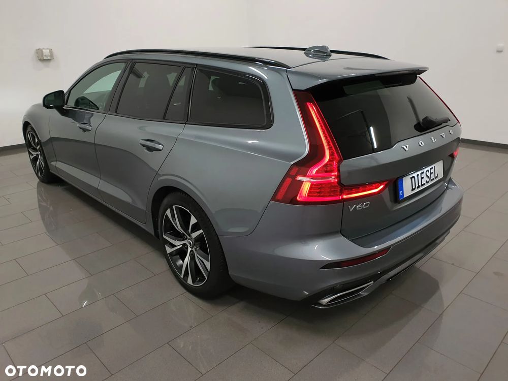 Volvo V60 D3 Geartronic R-Design - 4