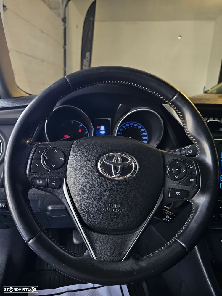 Toyota Auris 1.6 D-4D Comfort+Navi - 12