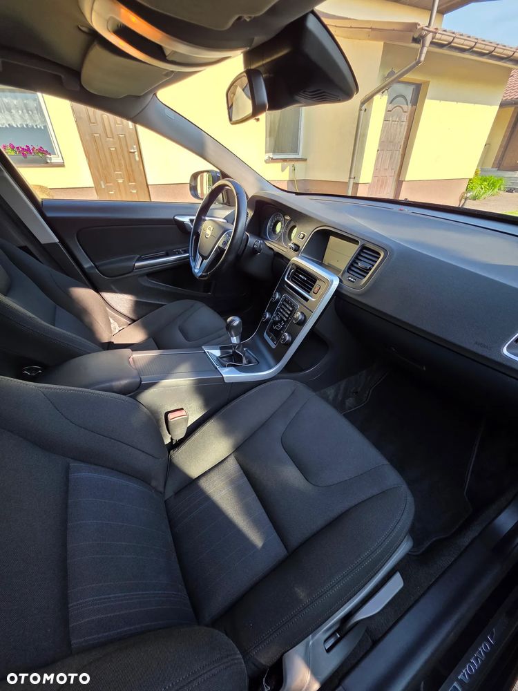 Volvo V60 D4 Kinetic - 7