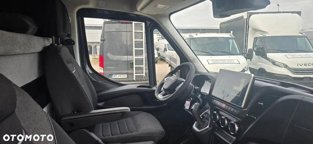 Iveco DOSTEPNY OD RĘKI - 3.5T NA HAKU !!! - 21