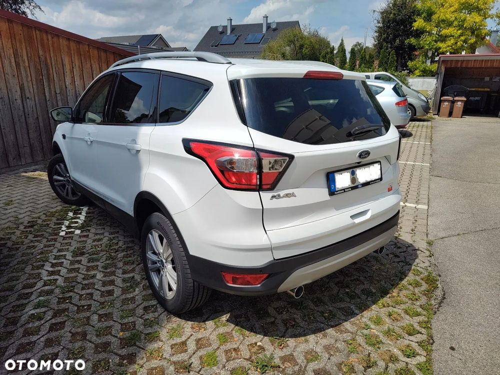 Ford Kuga 2.0 TDCi FWD Edition - 8
