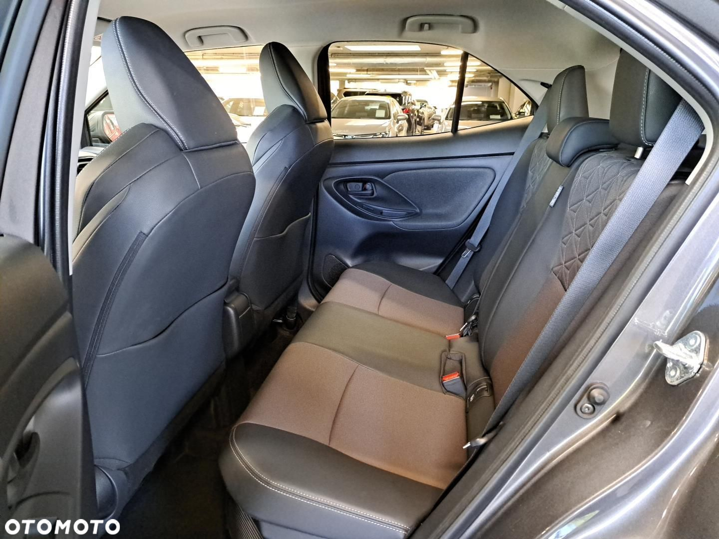 Toyota Yaris Cross Hybrid 1.5 Executive - 9