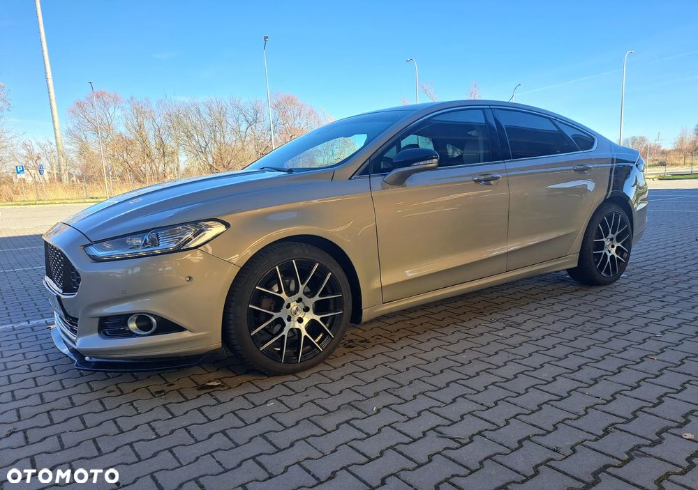 Ford Fusion - 14