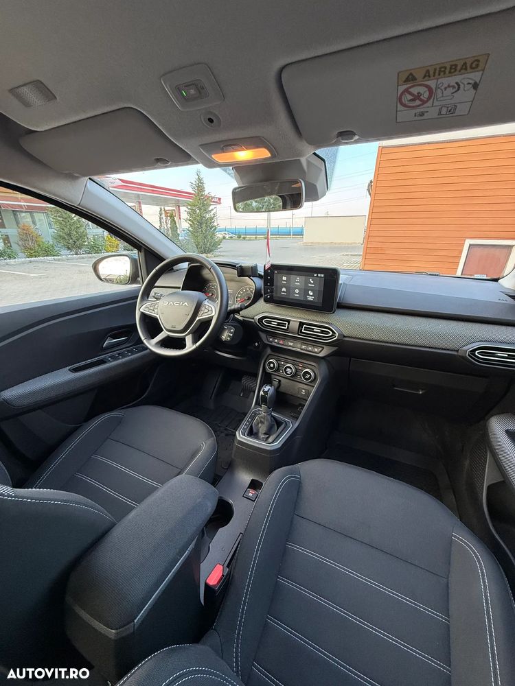 Dacia Logan TCe 90 CVT Journey - 4