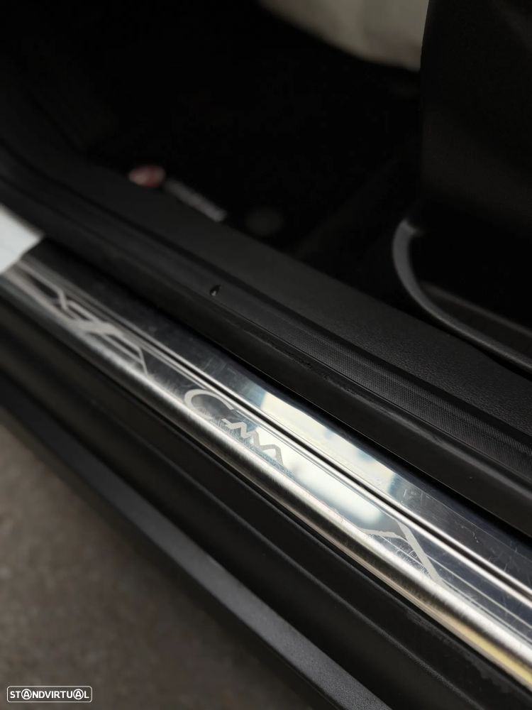 Ford C-Max 1.0 Ecoboost S&S Titanium - 11