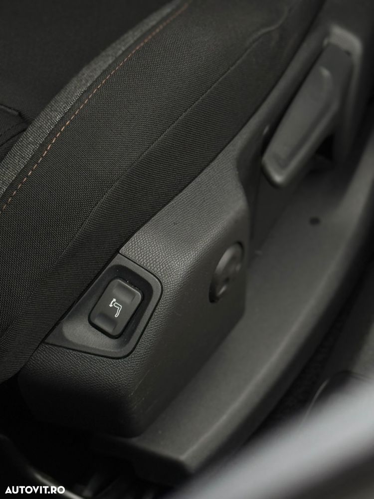 Peugeot 3008 PureTech 130 Stop & Start GPF EAT8 Active - 10