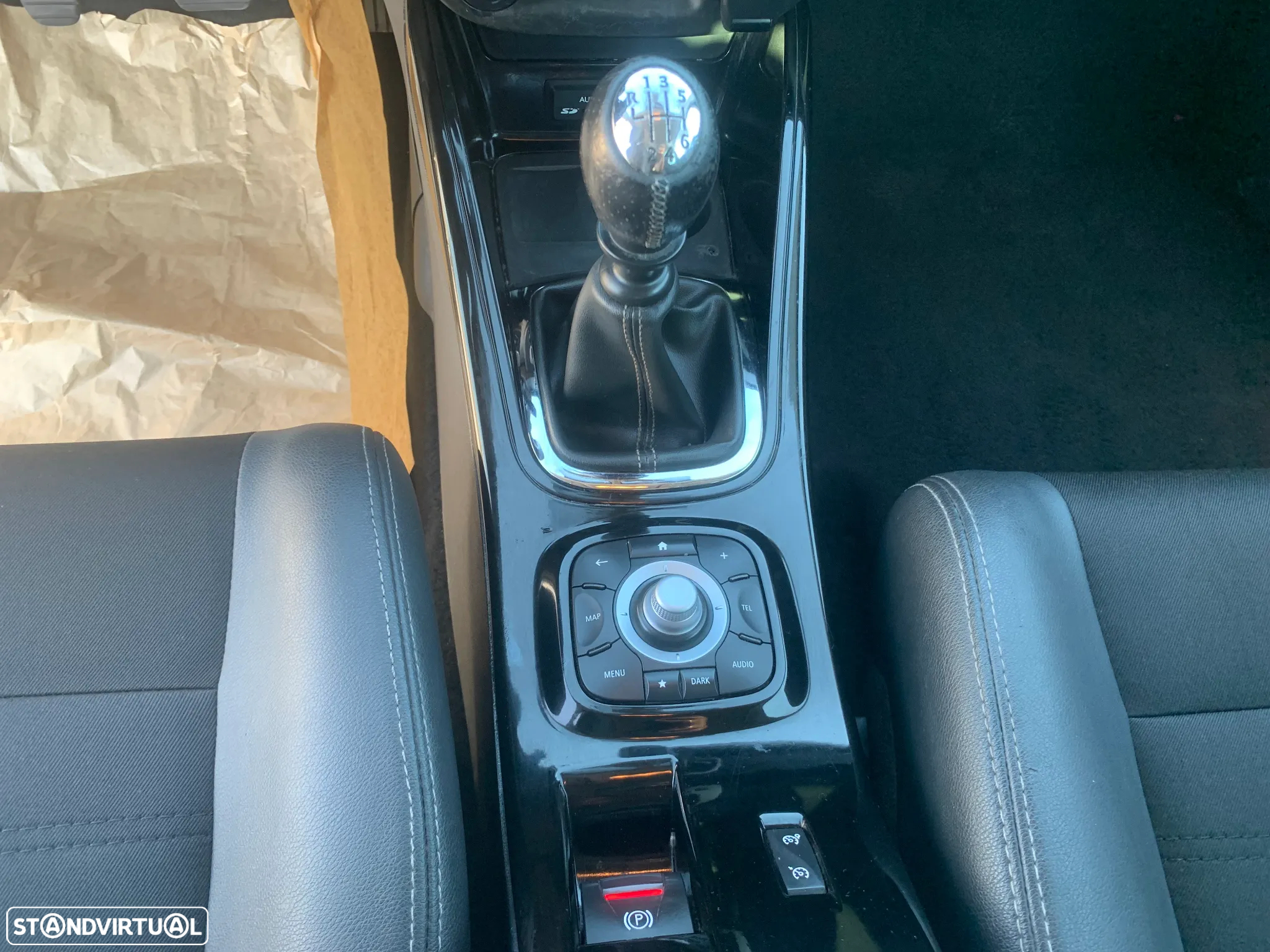 Renault Mégane Coupe 1.6 dCi Bose Edition SS - 16