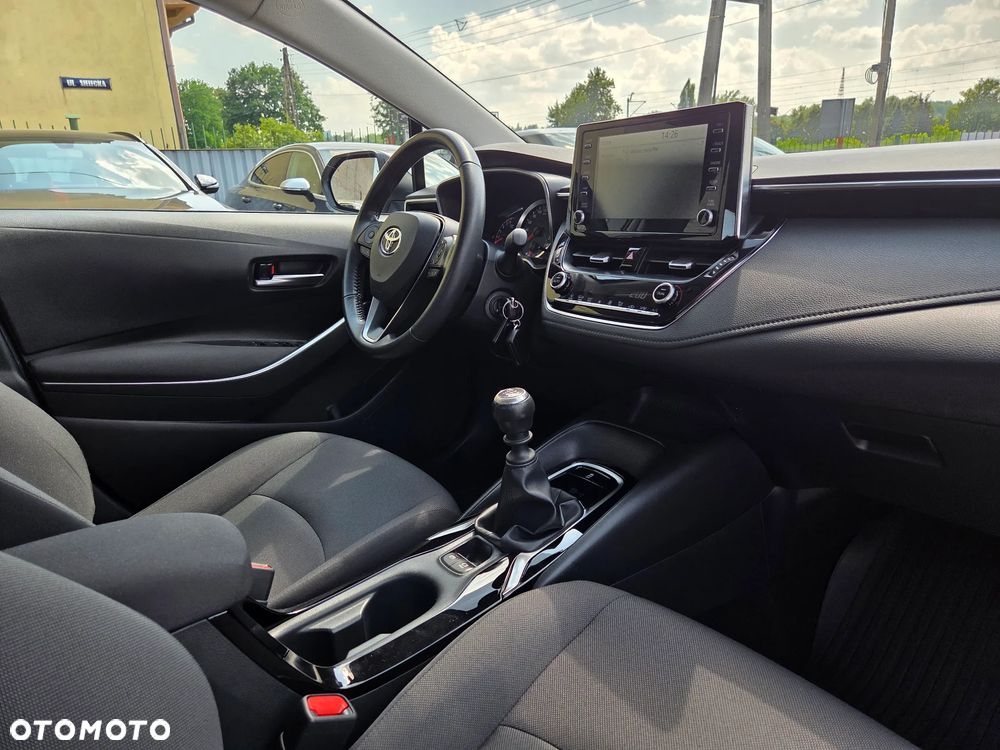 Toyota Corolla 1.5 Comfort - 13