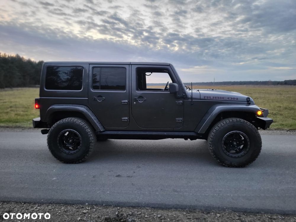 Jeep Wrangler - 4