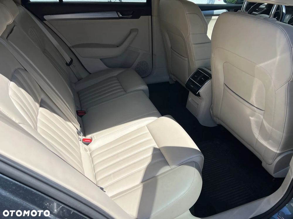 Skoda Superb 2.0 TDI SCR Ambition DSG - 15