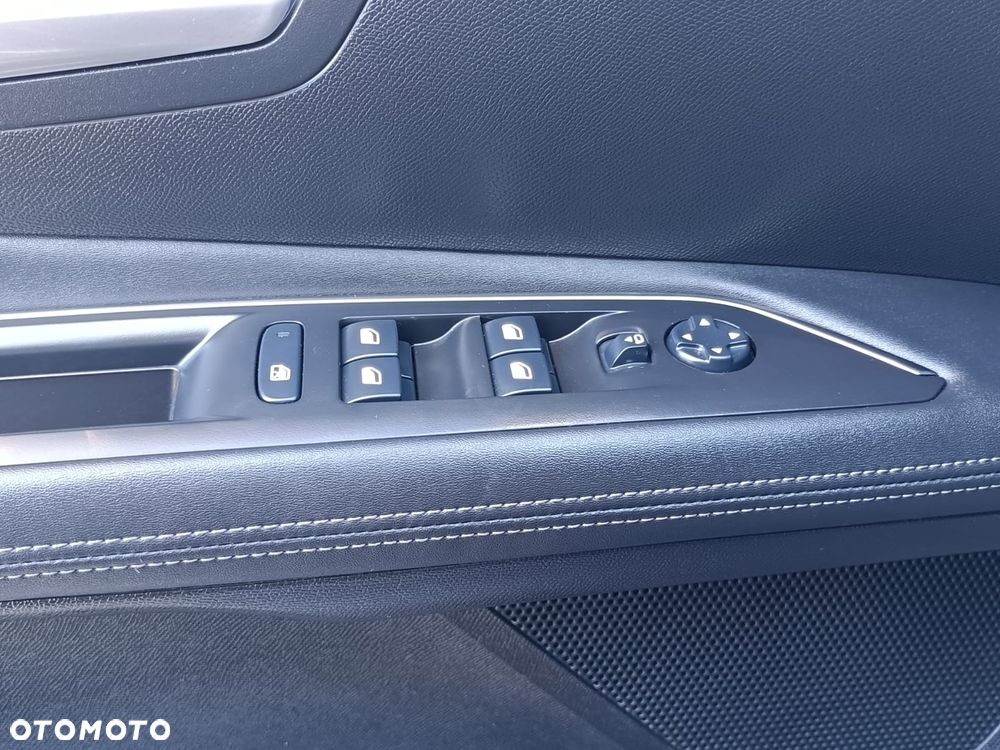 Peugeot 3008 1.2 PureTech Allure - 30