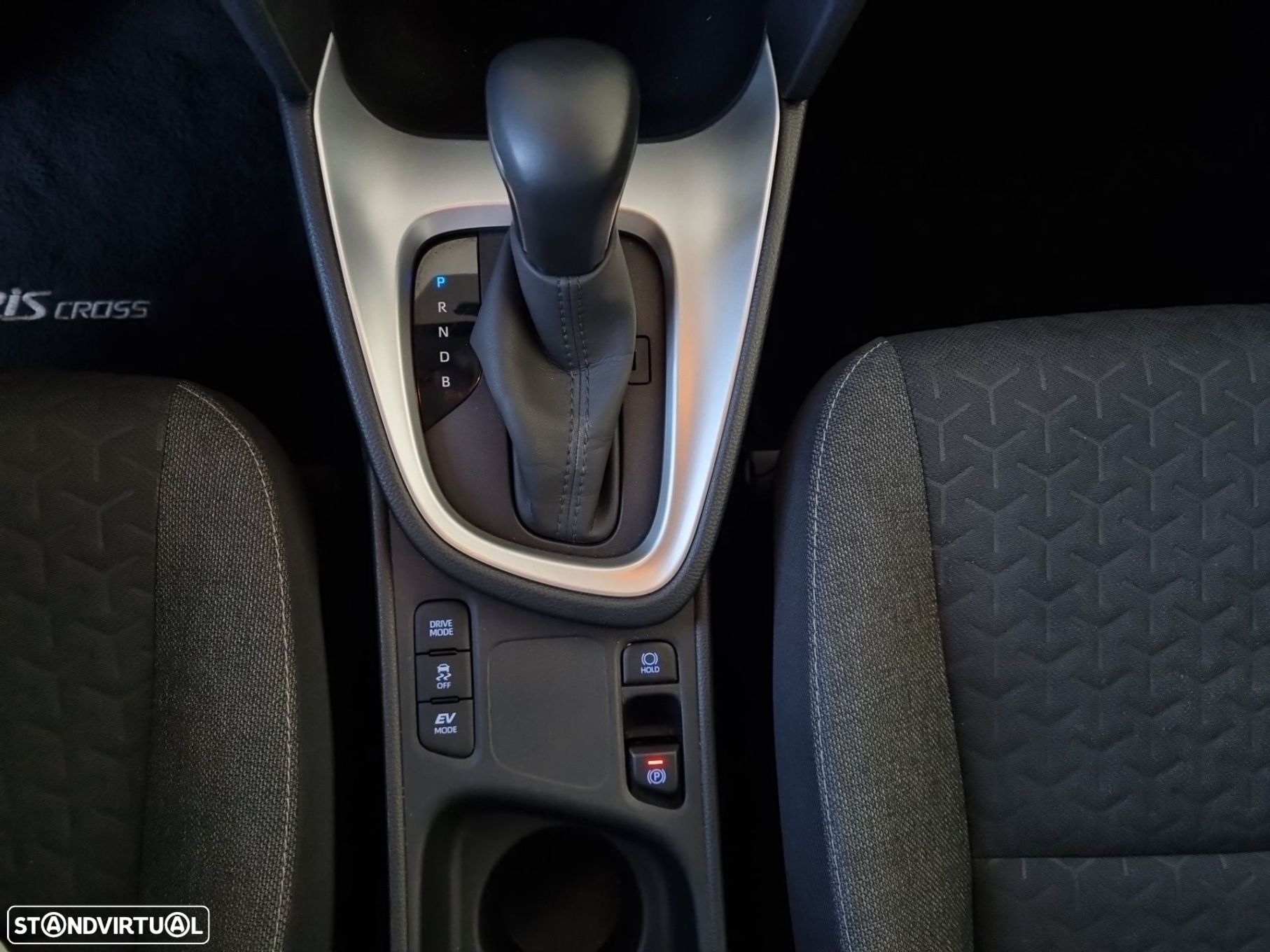 Toyota Yaris Cross 1.5 HDF Comfort Plus - 6