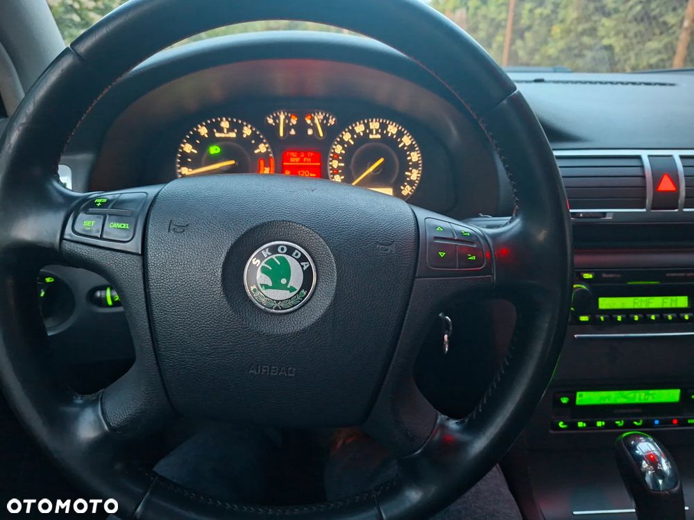 Skoda Superb 1.8T Elegance - 13