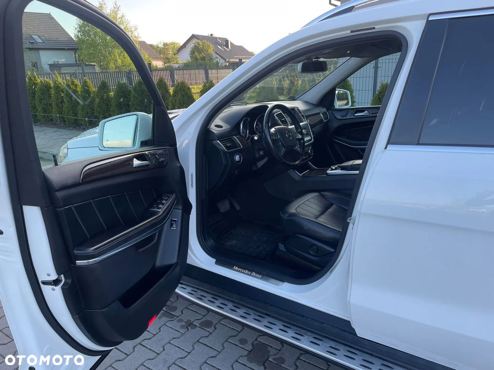 Mercedes-Benz GL 500 4Matic (BlueEFFICIENCY) 7G-TRONIC - 7