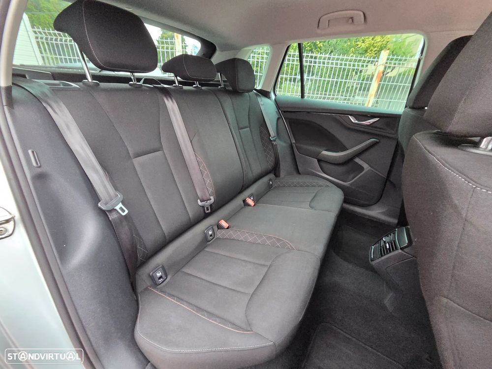 Skoda Kamiq 1.0 TSI Scoutline DSG - 14