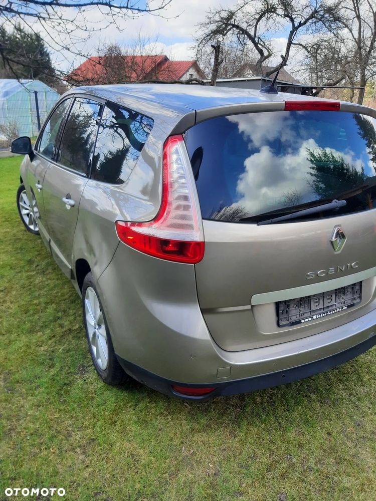 Renault Scenic - 6