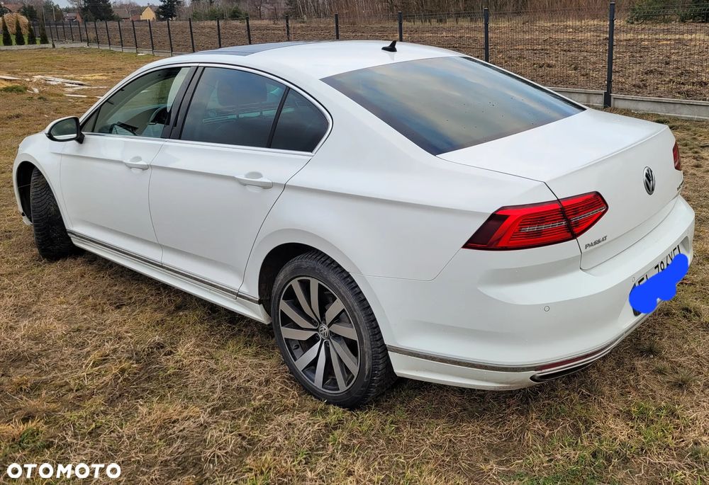 Volkswagen Passat - 10