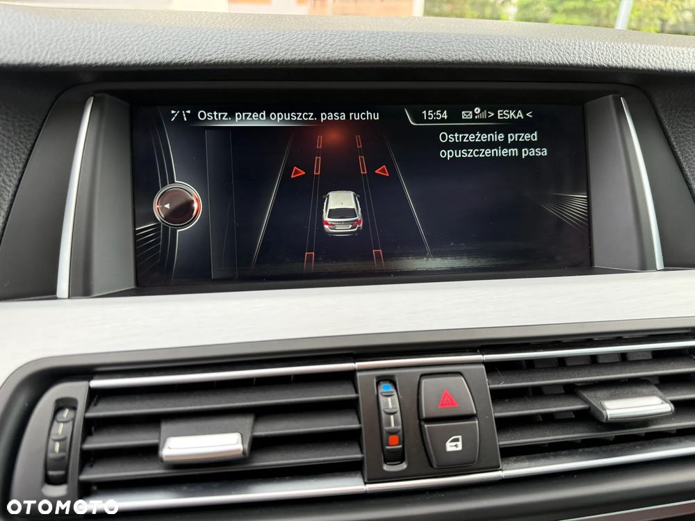 BMW Seria 5 525d Luxury Line - 37