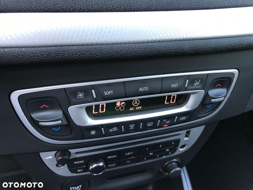 Renault Megane 1.6 16V 110 LIMITED - 13