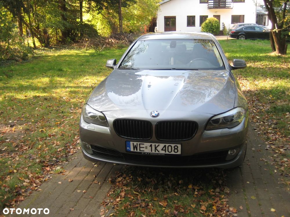 BMW F10 2011 photo 2