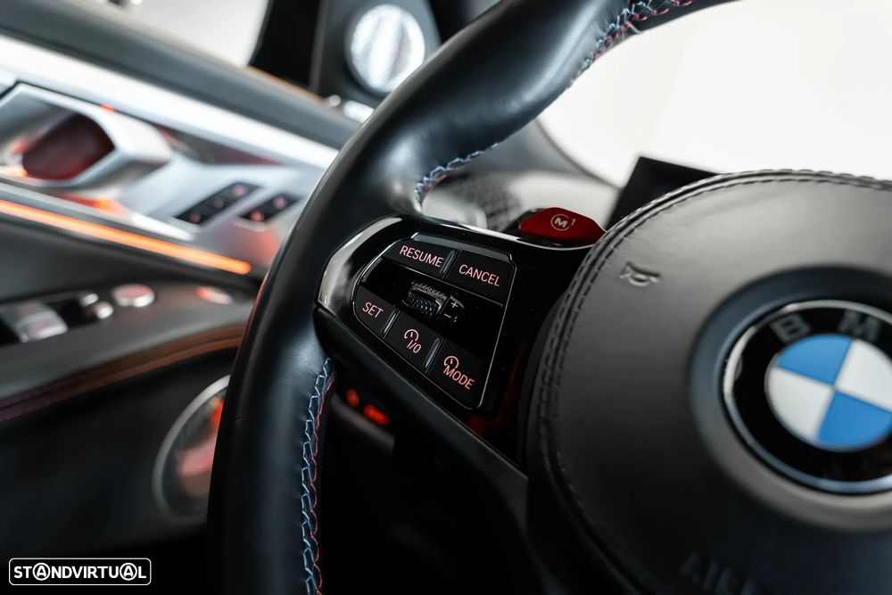 BMW XM Label Red - 32