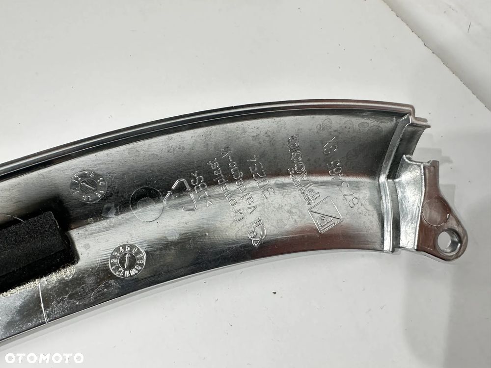 Listwa chrom Piaggio X10 125 - 6