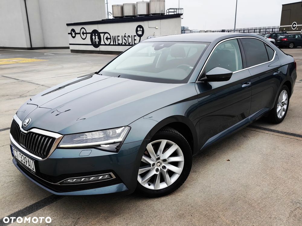 Skoda Superb 2.0 TDI SCR Sportline DSG - 2