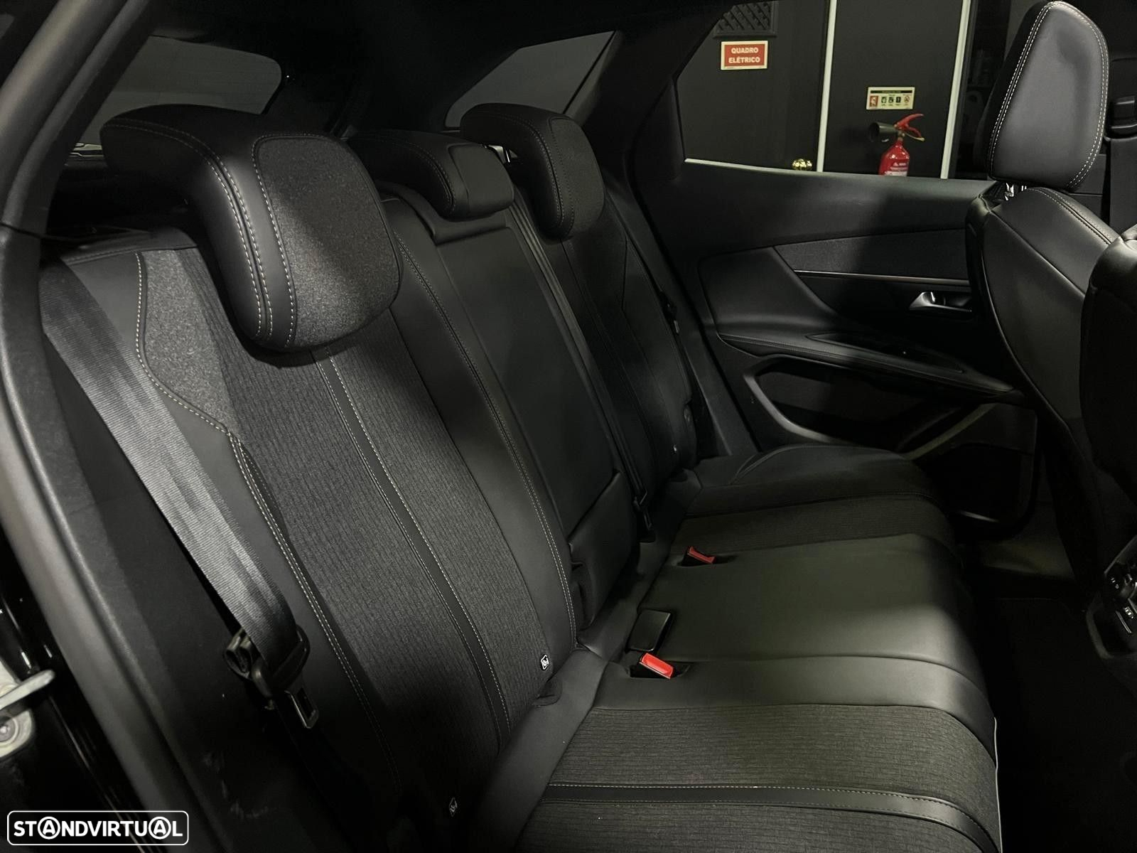 Peugeot 3008 1.2 PureTech GT Line EAT8 - 36